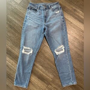 AMERICAN EAGLE cropped distressed Women's Jeans